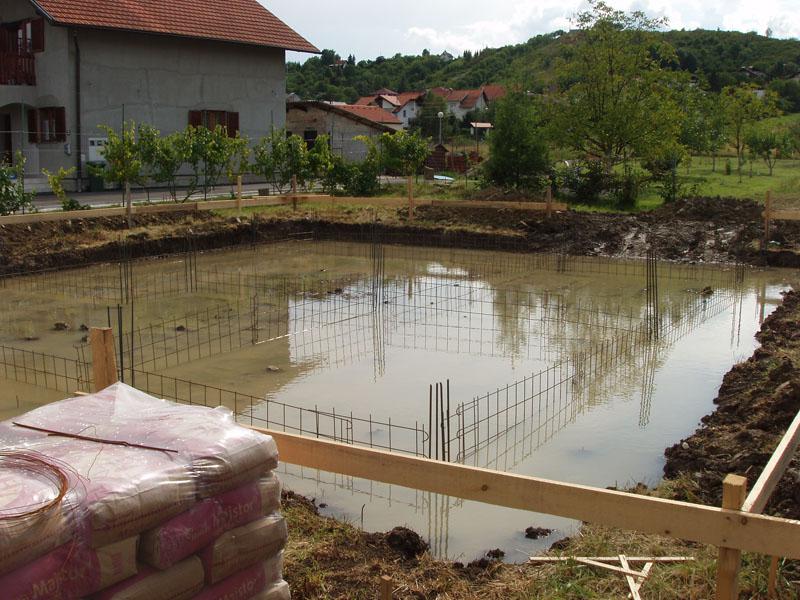Gradnja kuće - iskop jame - vrijeme velikuh kiša gradnja kuće